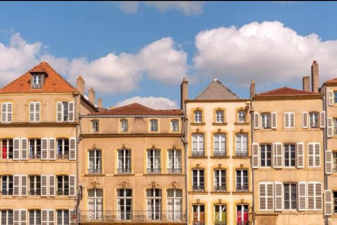 Appartement Spa Privatif Et Cinema Centre Ville Metz Eksteriør bilde