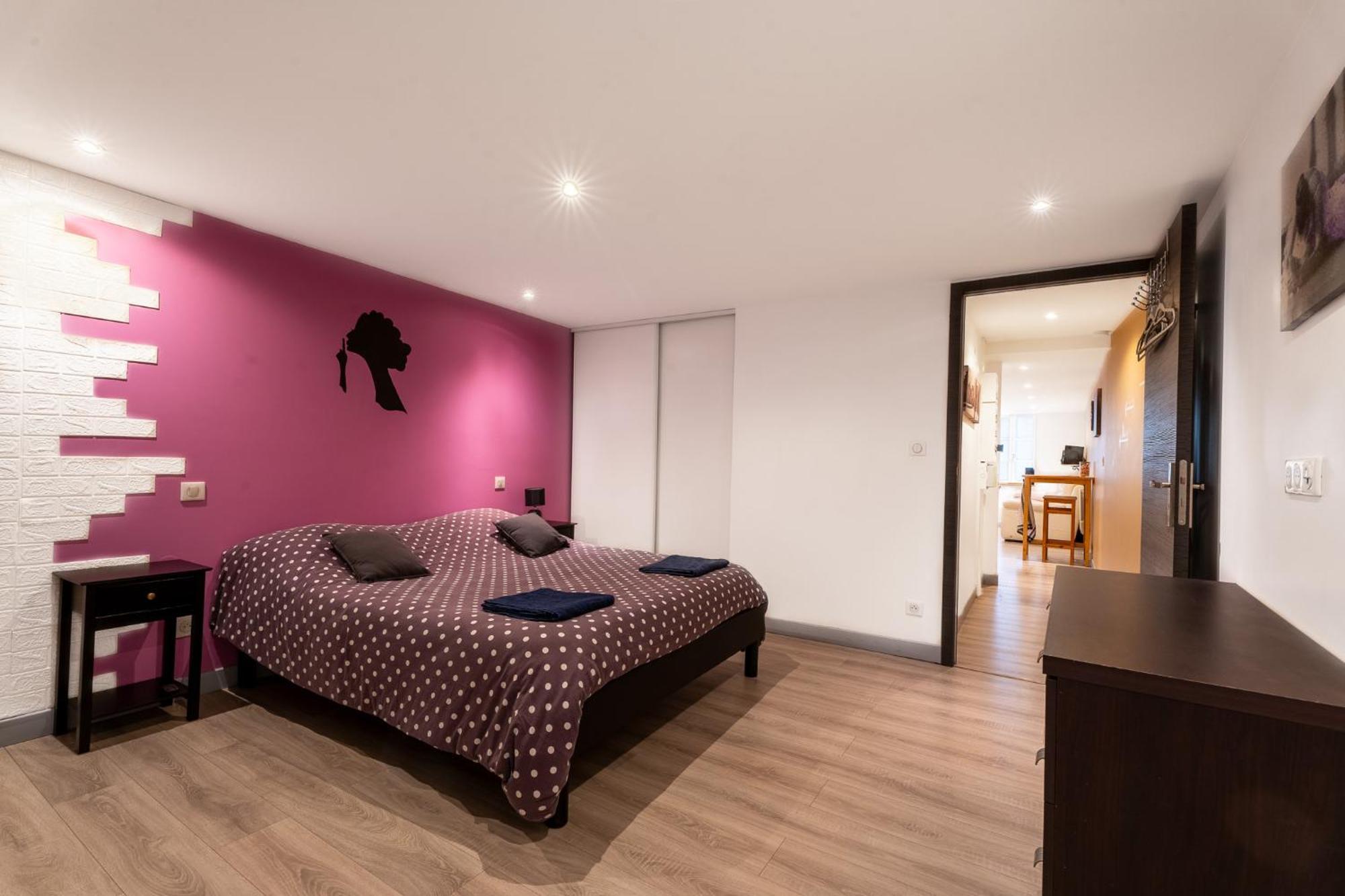 Appartement Spa Privatif Et Cinema Centre Ville Metz Eksteriør bilde